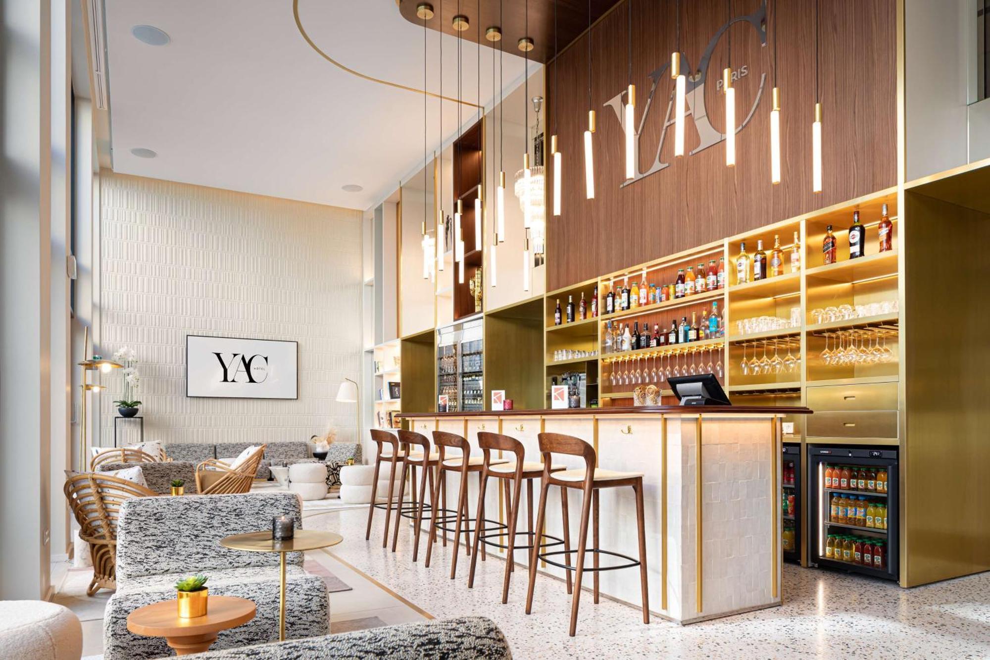 Yac Paris Clichy, A Member Of Radisson Individuals Clichy