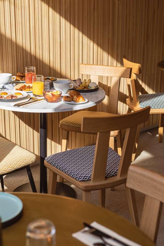 Hotel Yac Paris Clichy, A Member Of Radisson Individuals 4*